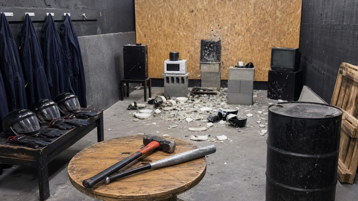 Down Range Rage Room in Gosport